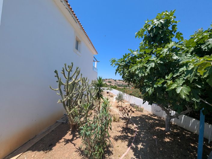 Image No.33-2 Bed Property for sale