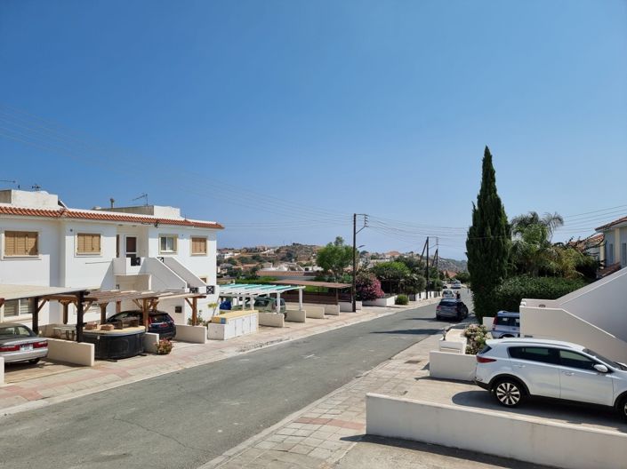 Image No.35-2 Bed Property for sale