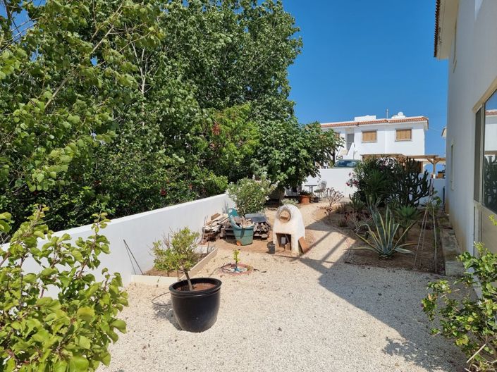 Image No.38-2 Bed Property for sale