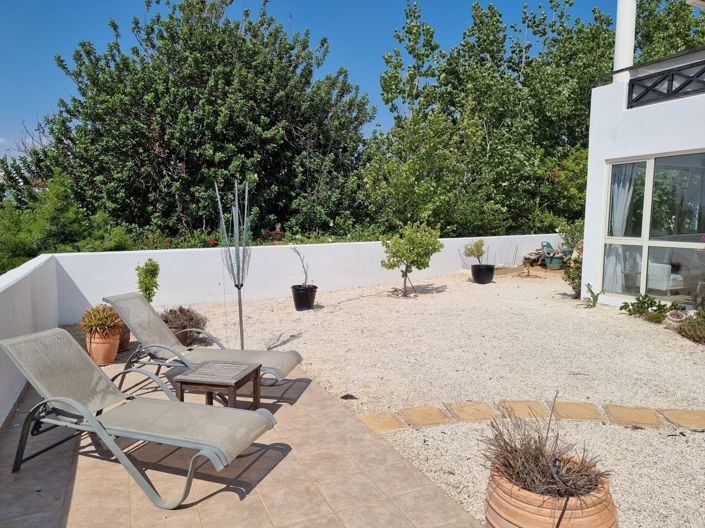 Image No.45-2 Bed Property for sale
