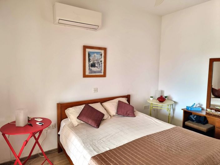 Image No.55-2 Bed Property for sale