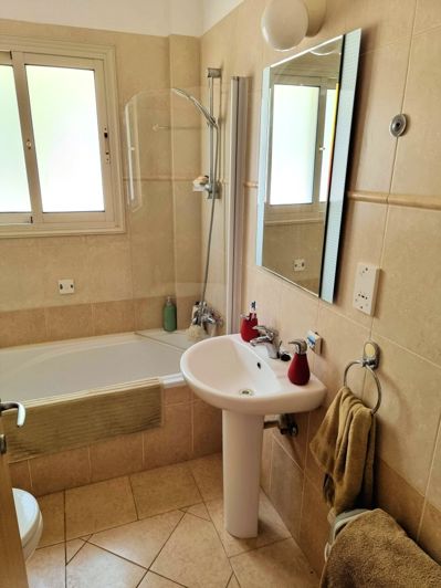 Image No.59-2 Bed Property for sale