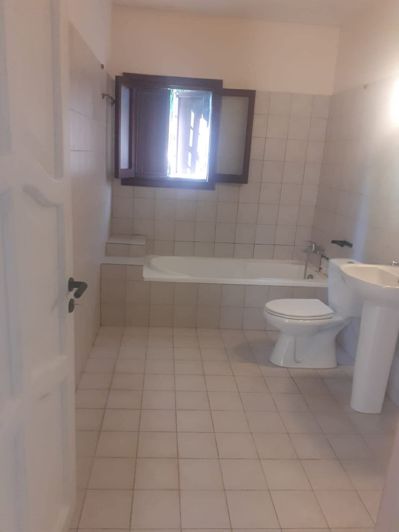 Image No.9-2 Bed Property for sale