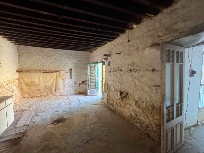 Image No.20-2 Bed Property for sale