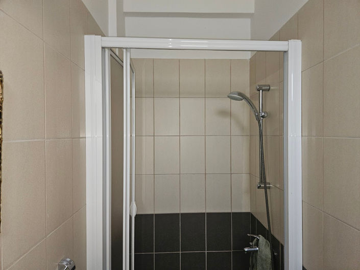 Image No.1-3 Bed Property for sale