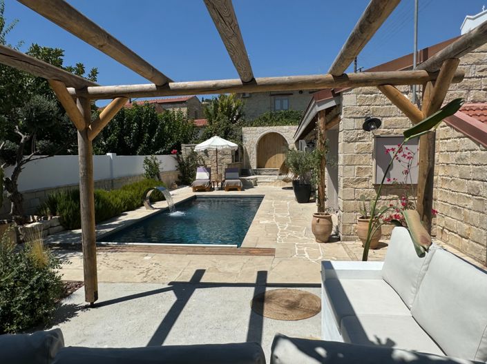 Image No.31-3 Bed Property for sale