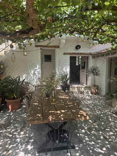 Image No.36-3 Bed Property for sale