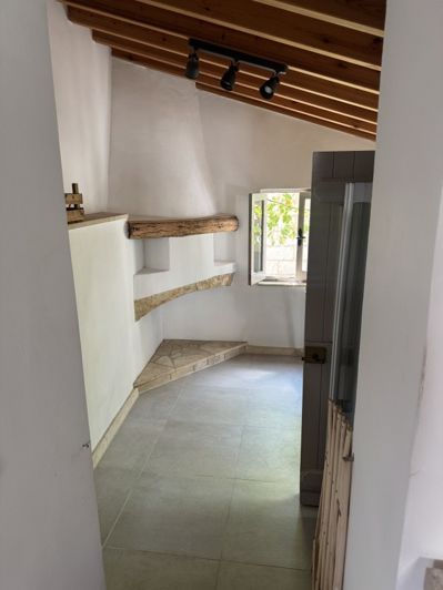 Image No.37-3 Bed Property for sale
