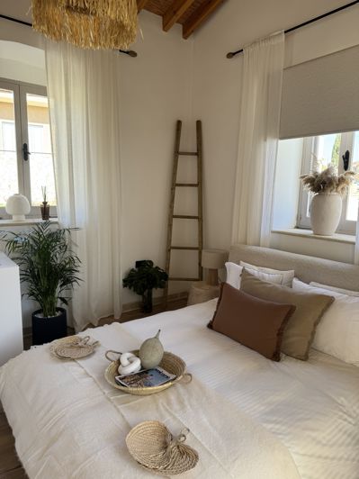 Image No.49-3 Bed Property for sale