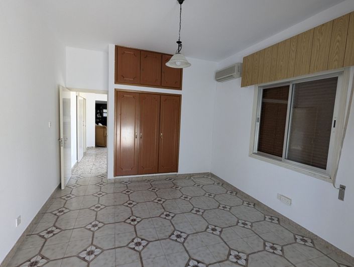 Image No.33-Property for sale