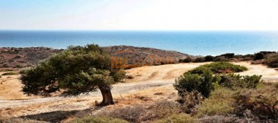 5b18d04ba27db1528352843