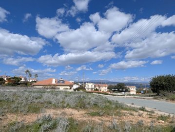 full67c1de2ee5ead1740758574