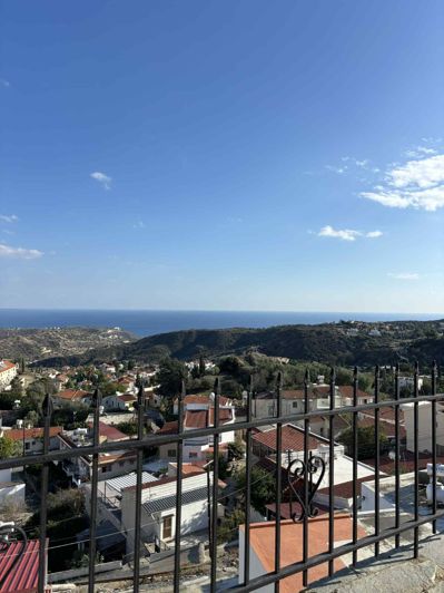 Image No.40-5 Bed Property for sale