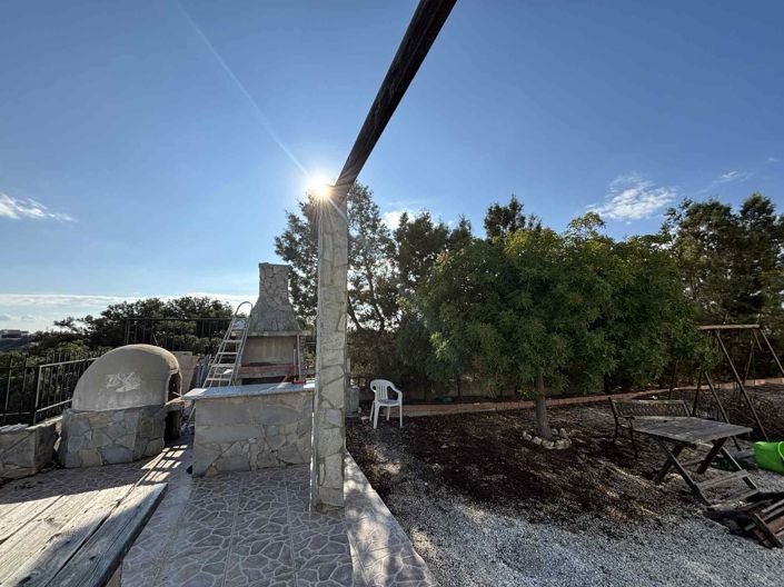 Image No.44-5 Bed Property for sale