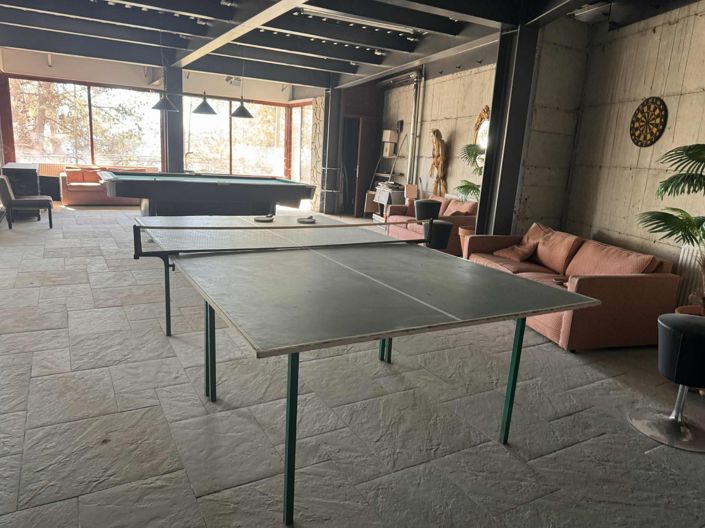 Image No.27-5 Bed Property for sale