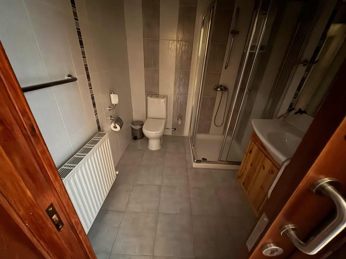 Image No.35-5 Bed Property for sale