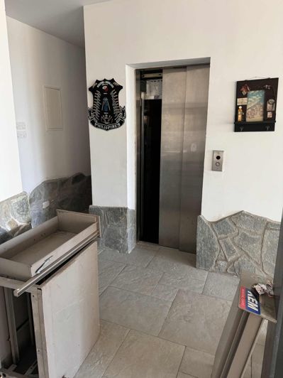 Image No.36-5 Bed Property for sale