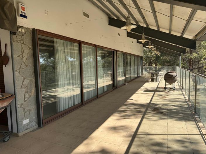 Image No.4-5 Bed Property for sale