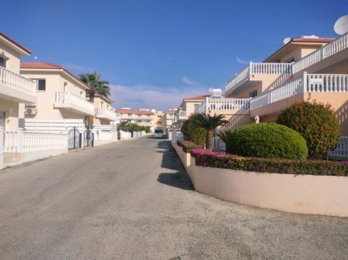 Image No.13-2 Bed Property for sale