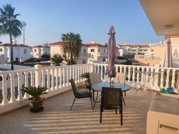 Image No.9-2 Bed Property for sale