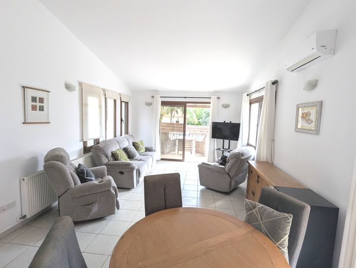 Image No.17-2 Bed Property for sale