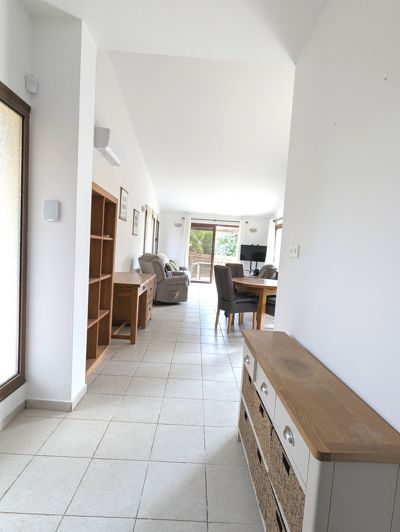 Image No.27-2 Bed Property for sale