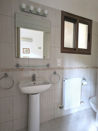 Image No.38-2 Bed Property for sale