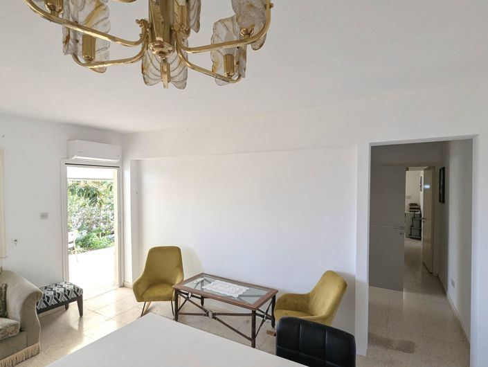 Image No.15-2 Bed Property for sale