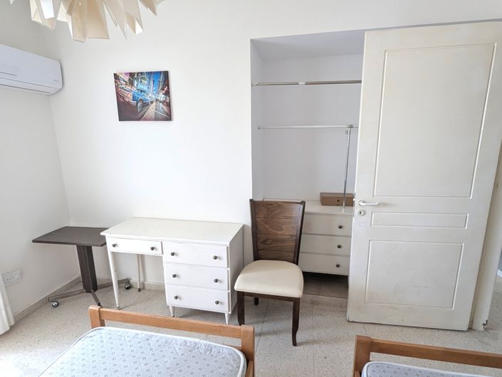 Image No.21-2 Bed Property for sale