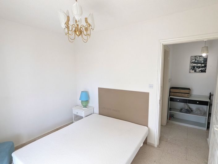 Image No.24-2 Bed Property for sale