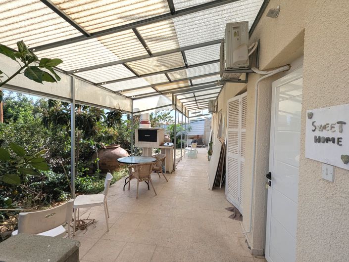 Image No.6-2 Bed Property for sale