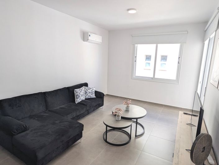Image No.11-2 Bed Property for sale