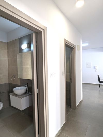 Image No.19-2 Bed Property for sale
