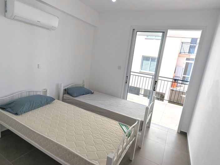 Image No.25-2 Bed Property for sale