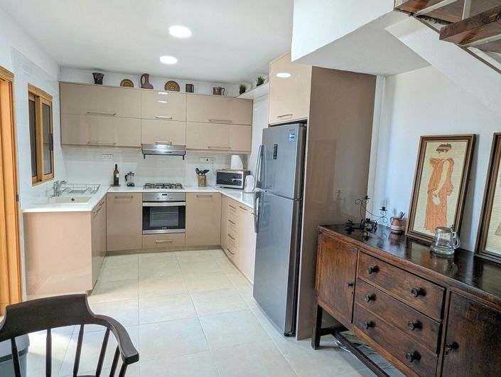 Image No.19-2 Bed Property for sale