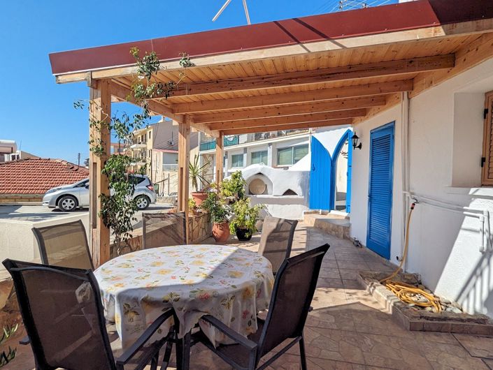 Image No.27-2 Bed Property for sale