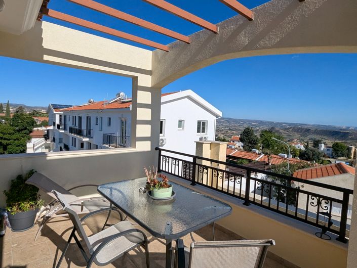 Image No.12-2 Bed Property for sale