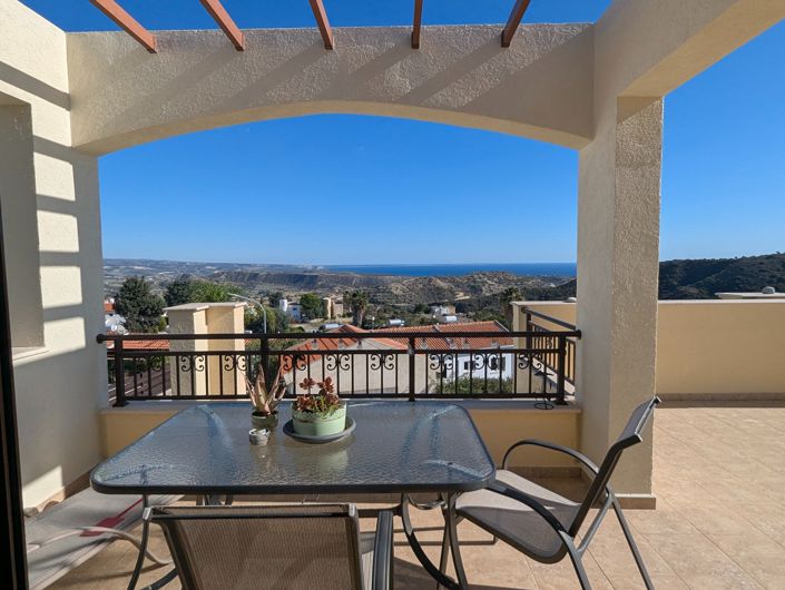 Image No.13-2 Bed Property for sale