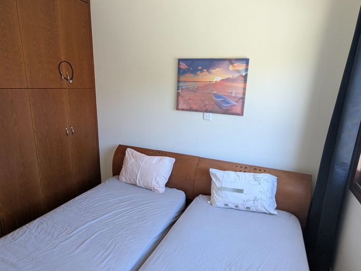 Image No.25-2 Bed Property for sale