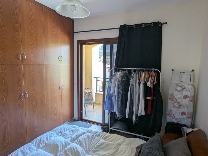 Image No.28-2 Bed Property for sale