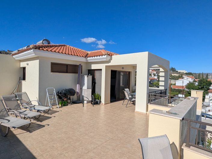 Image No.7-2 Bed Property for sale