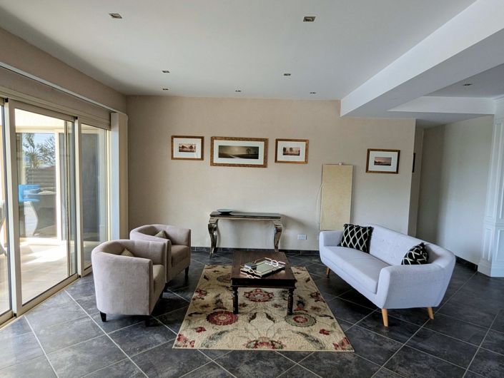 Image No.10-4 Bed Property for sale