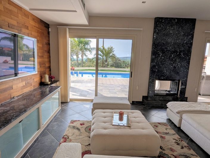 Image No.15-4 Bed Property for sale