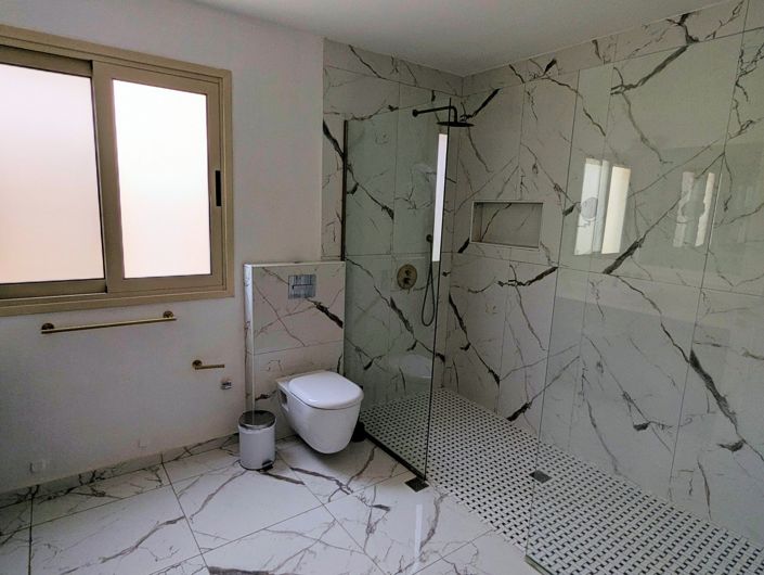 Image No.29-4 Bed Property for sale