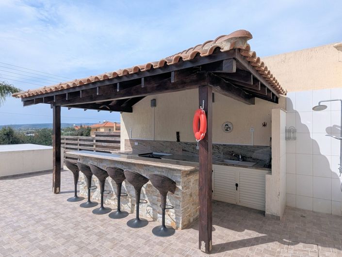 Image No.56-4 Bed Property for sale