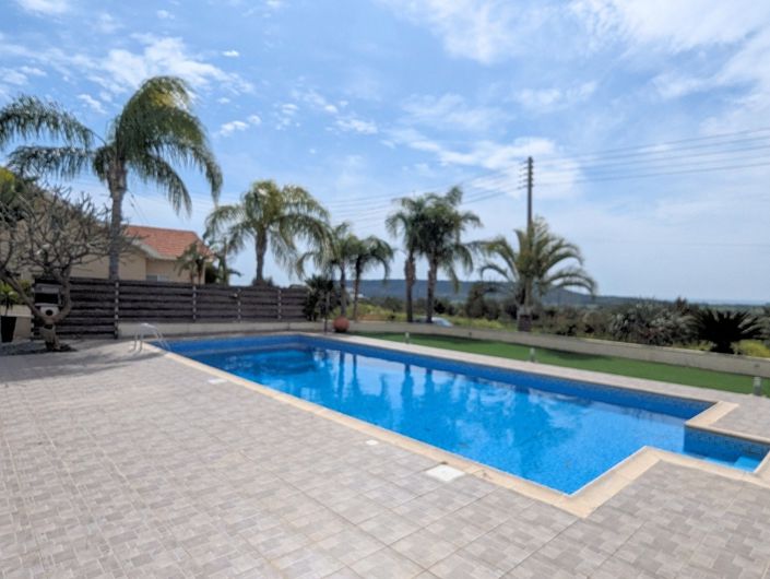 Image No.57-4 Bed Property for sale