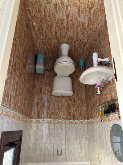 Image No.14-4 Bed Property for sale