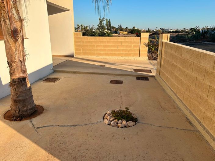 Image No.6-4 Bed Property for sale