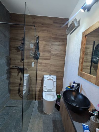 Image No.11-2 Bed Property for sale