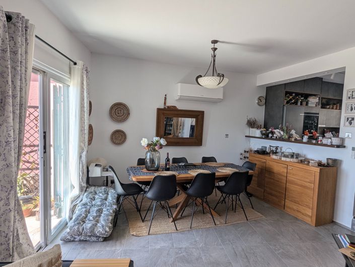 Image No.23-2 Bed Property for sale